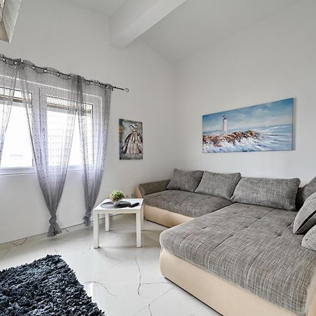 Apartment Razanac Nikola 2 Exteriér fotografie